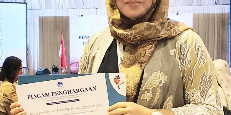 Diskominfo Kepri Raih Piagam Apresiasi atas Perannya dalam Mendukung KTT Ke-42 ASEAN