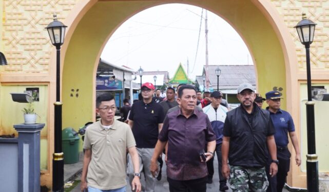 Gubernur Bersama Pj. Walikota  dan Forkopimda Gotong Royong Bersihkan Pulau Penyengat dan Pesisir Kota