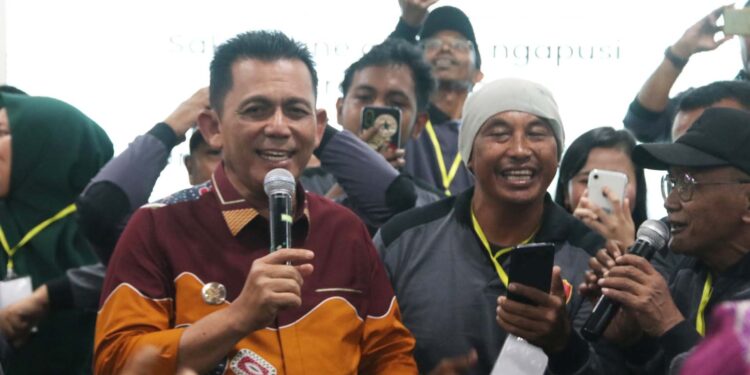 Gubernur Ansar Dorong Satlinmas Jadi Garda Terdepan Jaga Ketertiban Pemilukada 2024
