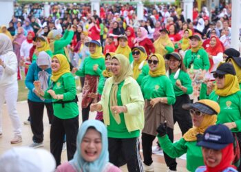 Ribuan Warga Ikuti Senam Sehat BKOW Kepri