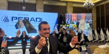 PERADI PROFESIONAL Hadir Bukan Sebagai Tandingan Tetapi Menjawab Tantangan Nyata Dunia Hukum Indonesia